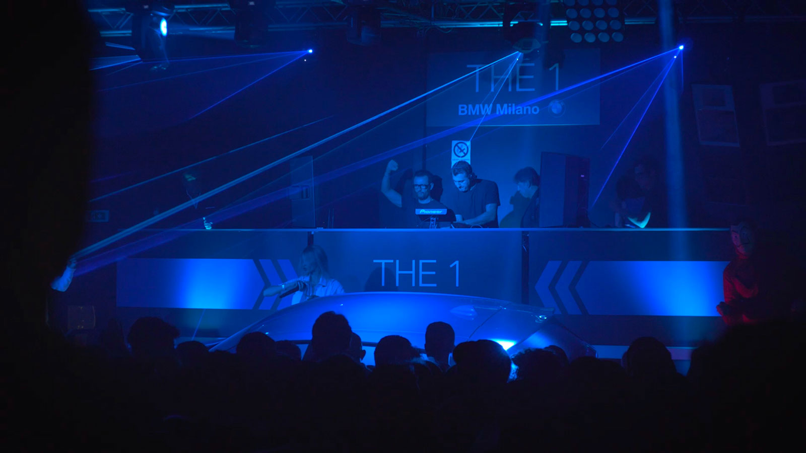 bmw_vieri_live bmw the 1 night with bobo vieri